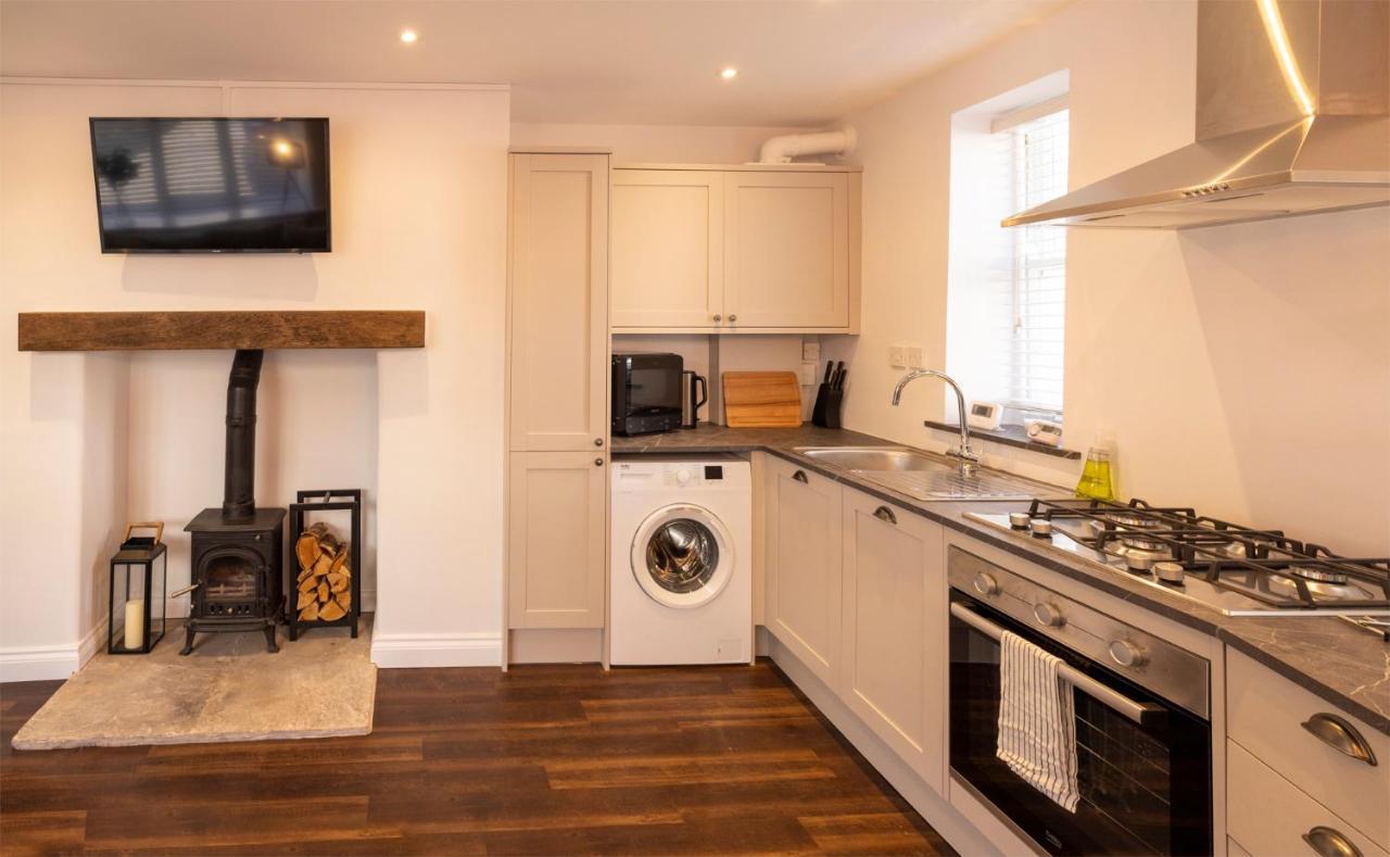 Modern Cottage For Couples, Parking, 3 Min 2 Beach Beer Exterior photo