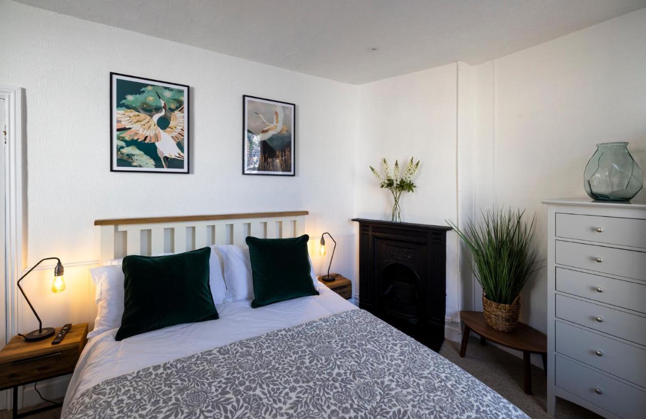 Modern Cottage For Couples, Parking, 3 Min 2 Beach Beer Exterior photo